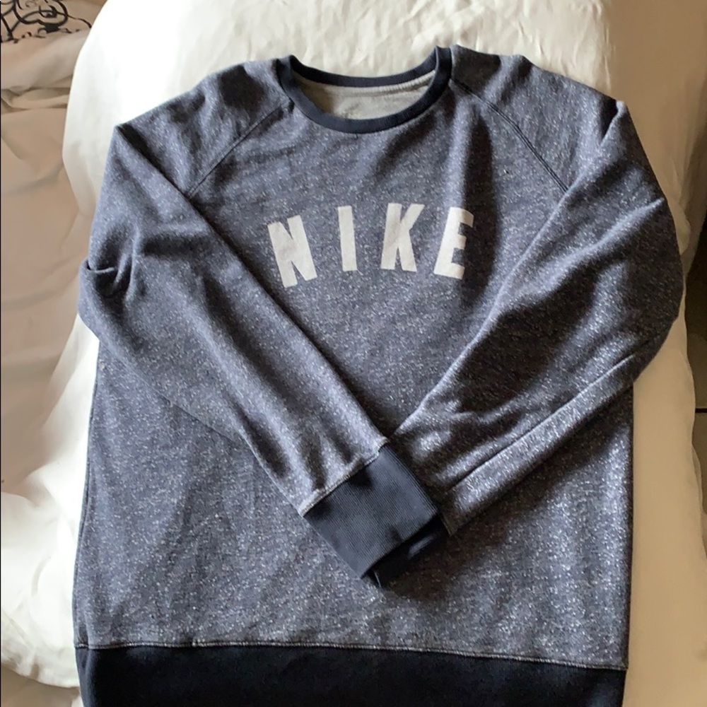 Nike sweatshirt size xl
